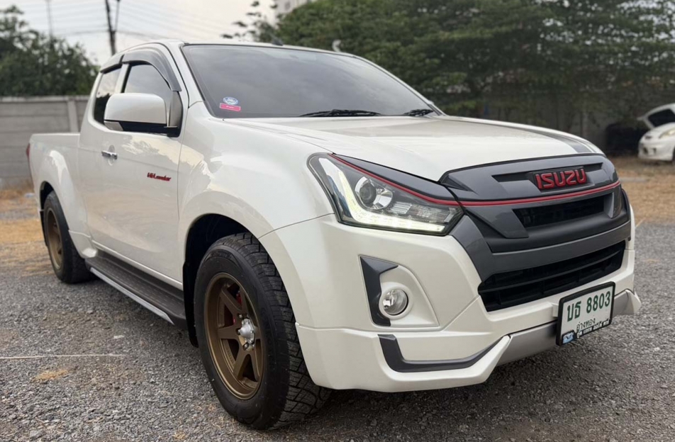 ISUZU D-MAX HILANDER 1.9 CAB X-SERIES